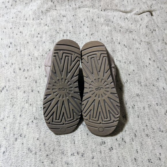 Lavender Ankle Uggs w/ Swarovski Crystals - Picture 2 of 8